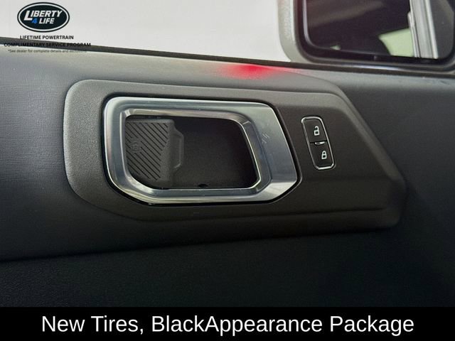 Used 2024 Ford Bronco Raptor image 18