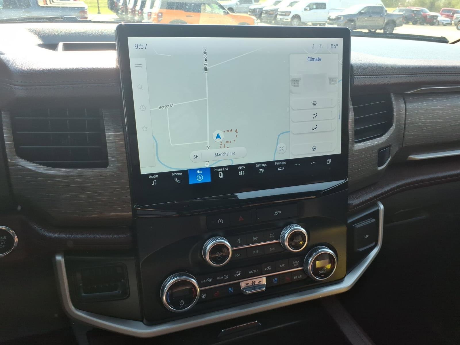 Used 2024 Ford Expedition Limited image 20