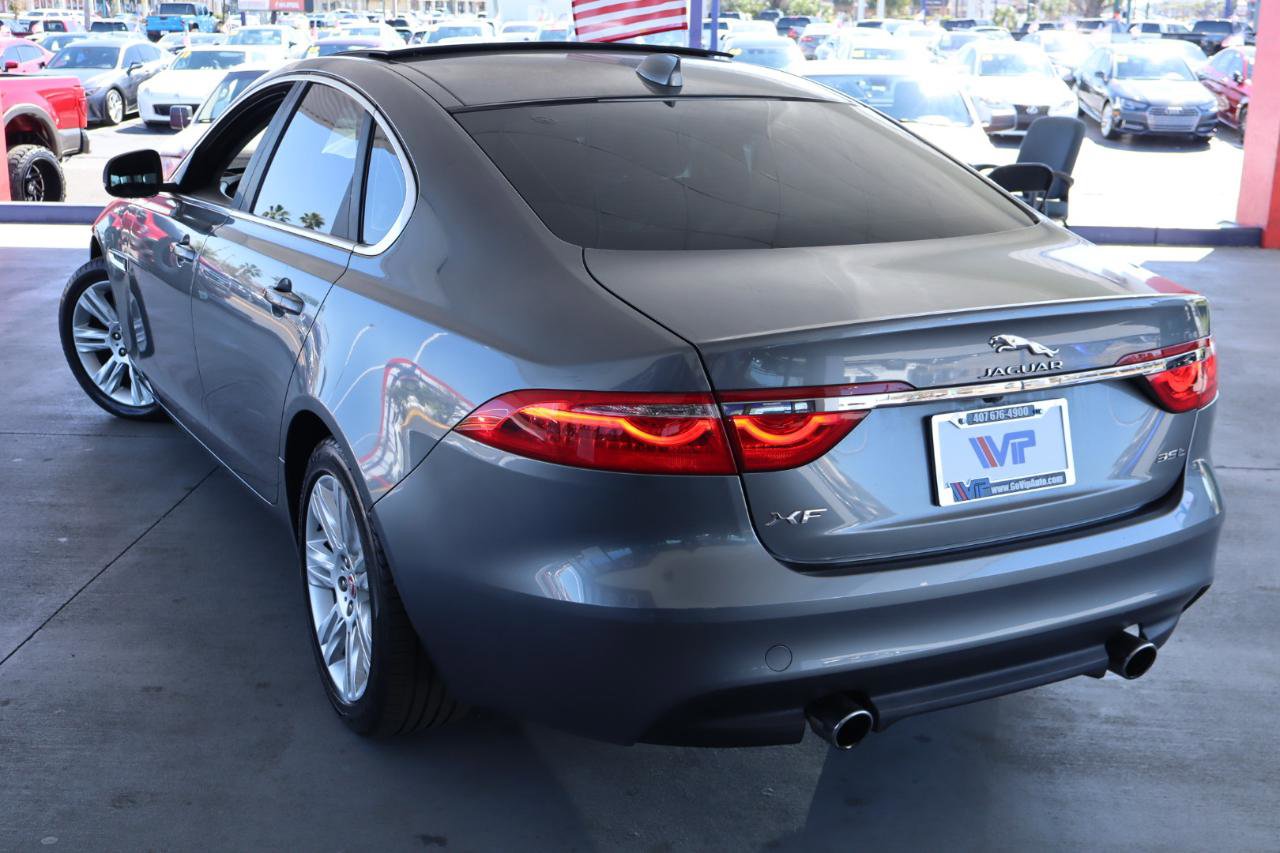 Used 2017 Jaguar XF Premium image 7