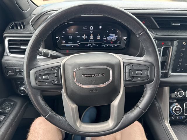 Used 2022 GMC Yukon XL Denali AWD/4WD image 15