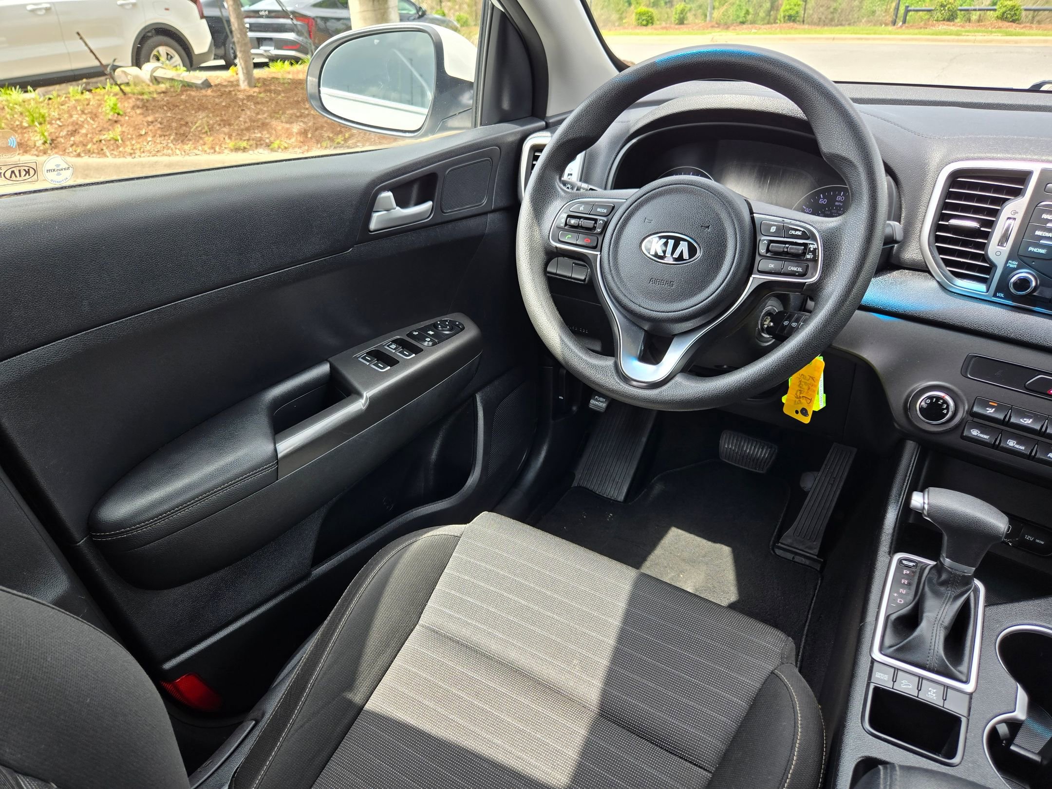 Used 2018 Kia Sportage LX image 9