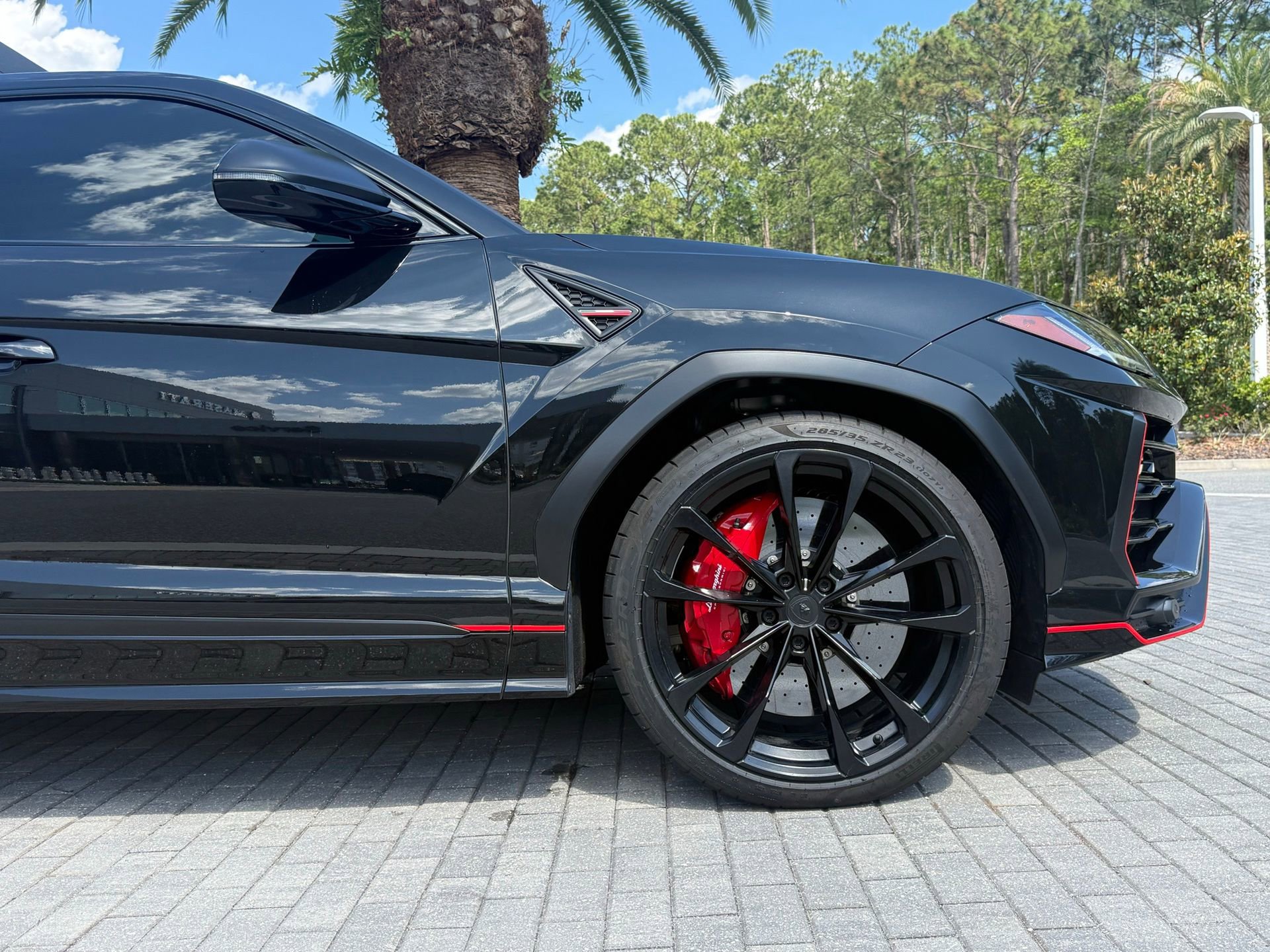 Used 2021 Lamborghini Urus AWD/4WD image 9