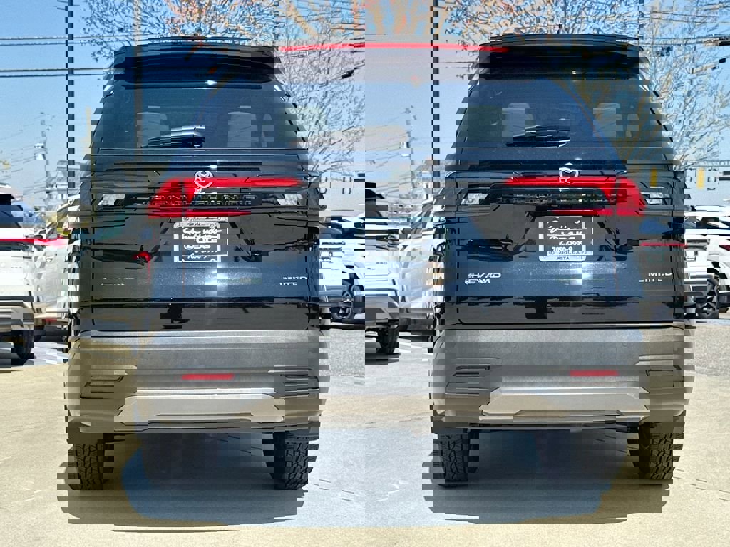 Used 2025 Toyota Grand Highlander Limited image 7