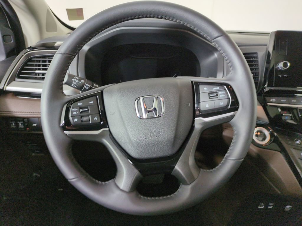 Used 2026 Honda Odyssey Touring image 14