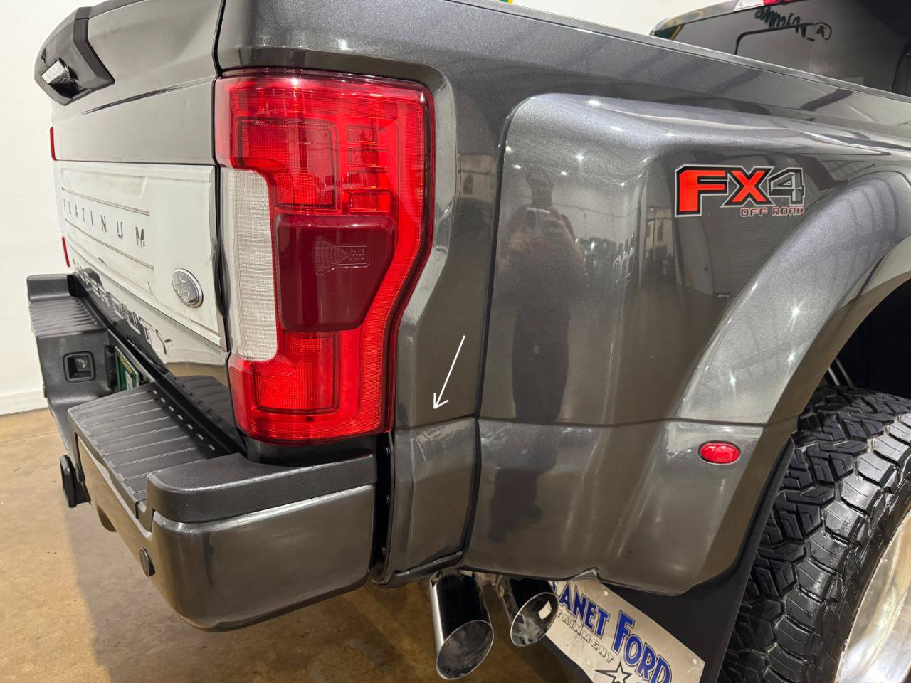 Used 2018 Ford F350 Platinum w/ Platinum Ultimate Package AWD/4WD image 80