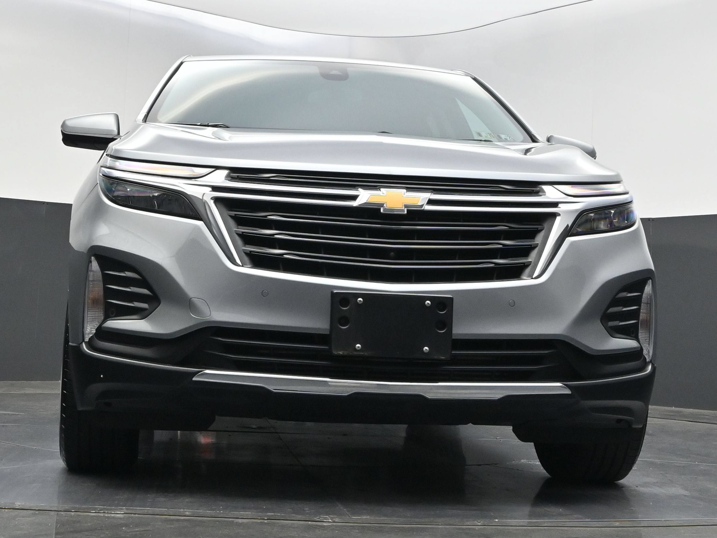 Used 2024 Chevrolet Equinox LT FWD image 36