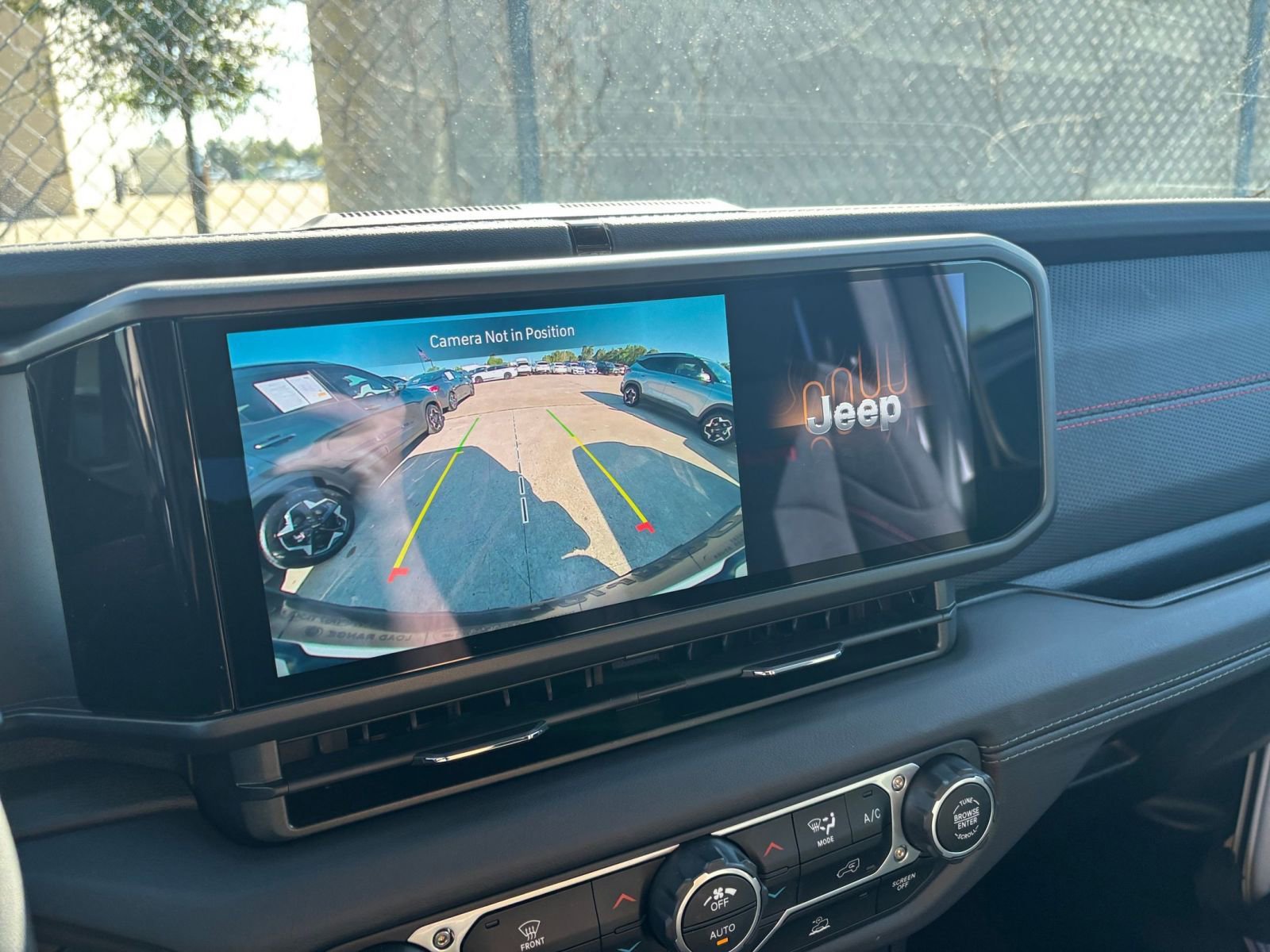 Used 2025 Jeep Wrangler Unlimited Rubicon image 17