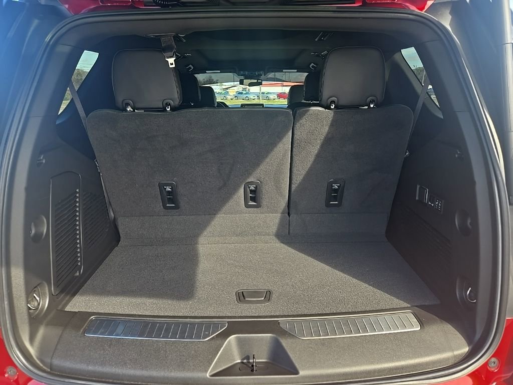 Used 2024 Chevrolet Tahoe RST w/ Luxury Package image 24