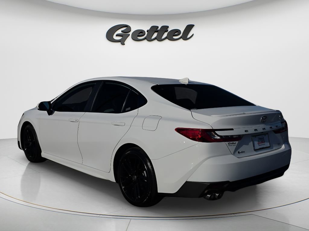 Used 2026 Toyota Camry SE FWD image 7