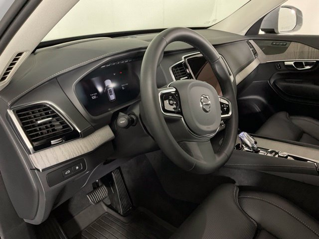Certified 2024 Volvo XC90 T8 Ultimate w/ Protection Package AWD/4WD image 18