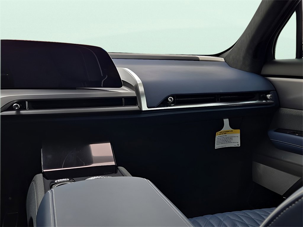 New 2026 Cadillac Vistiq Premium Luxury w/ LPO, Floor Liner Package image 22