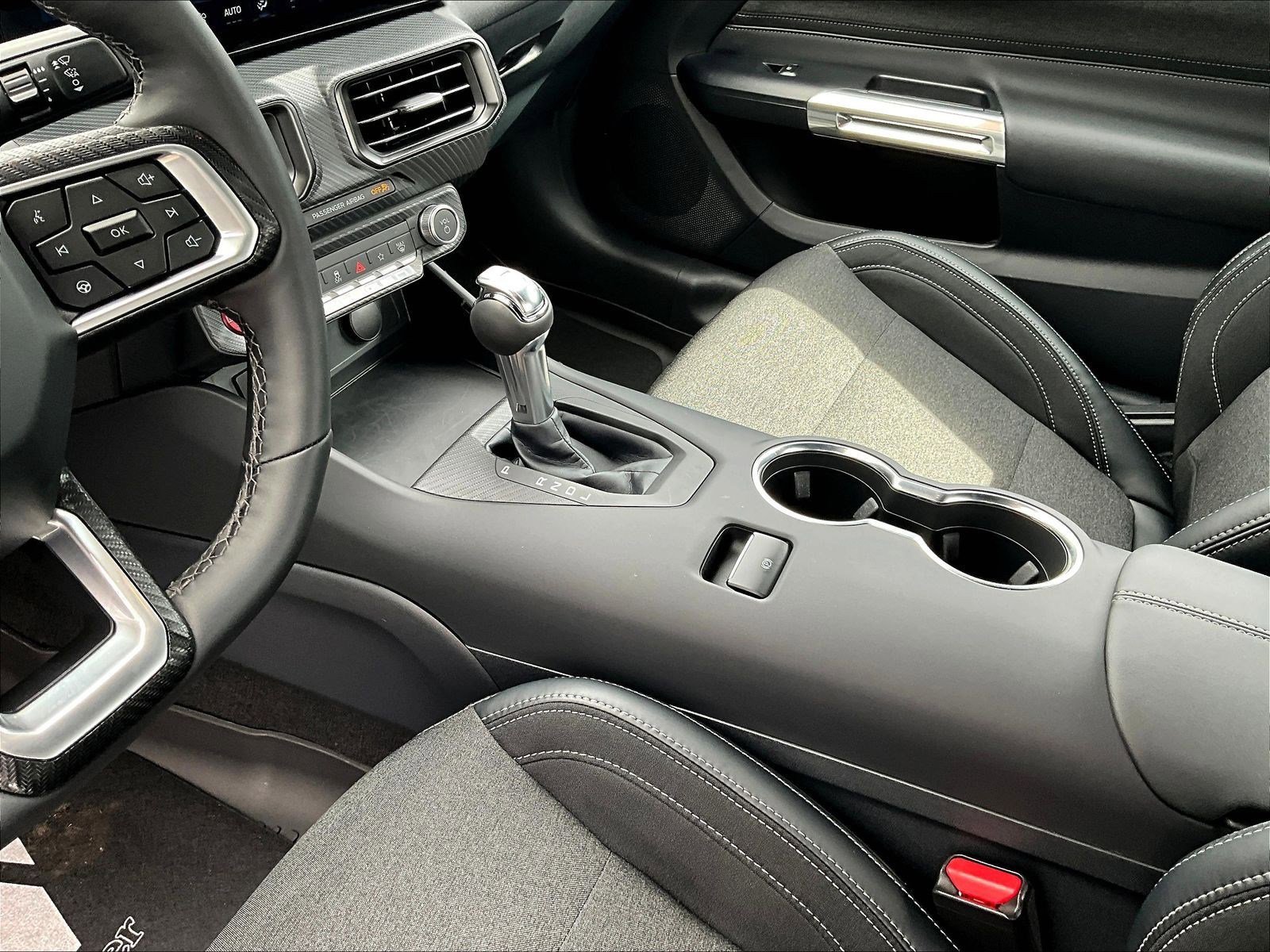 Used 2026 Ford Mustang Coupe RWD image 17
