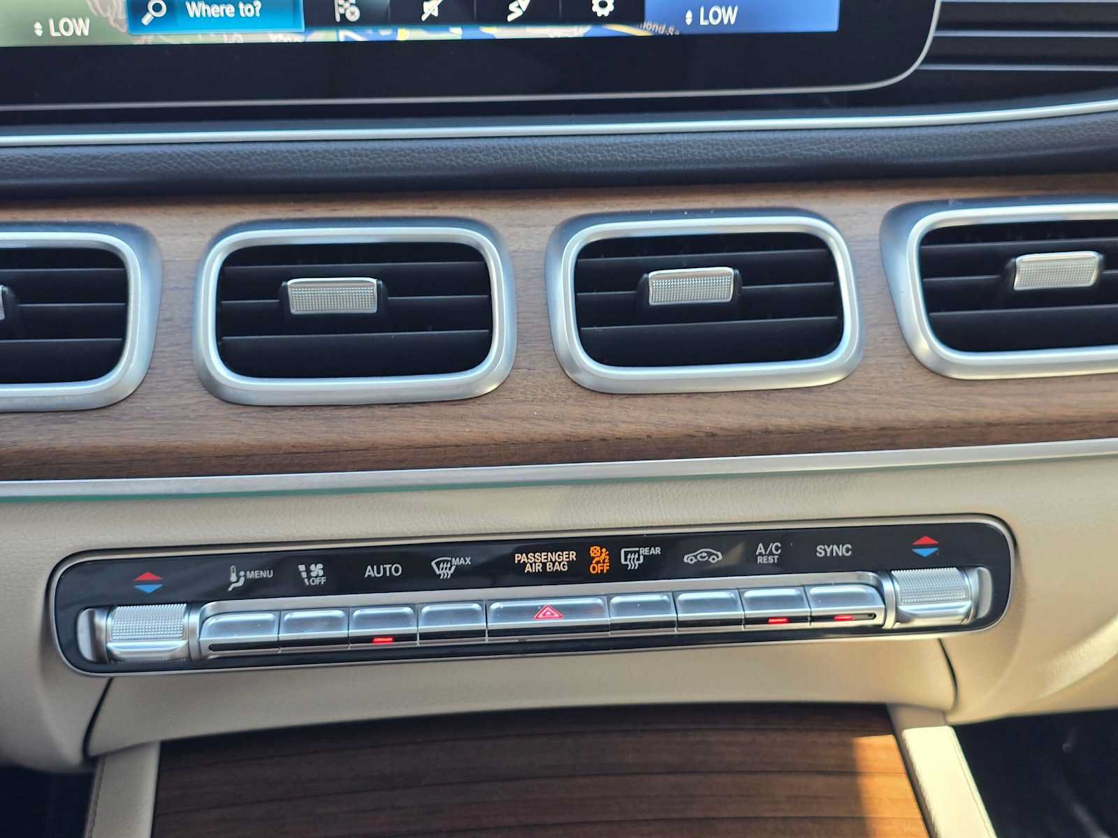 Used 2022 Mercedes-Benz GLE 350 4MATIC w/ AMG Line Exterior image 28