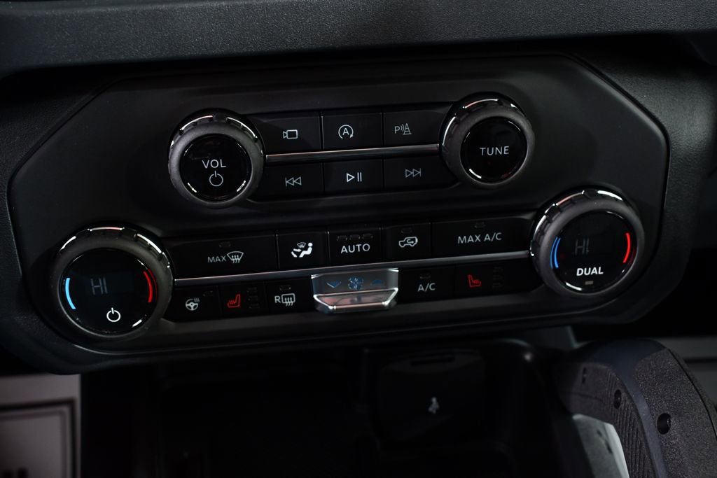 New 2025 Ford Bronco Badlands image 29