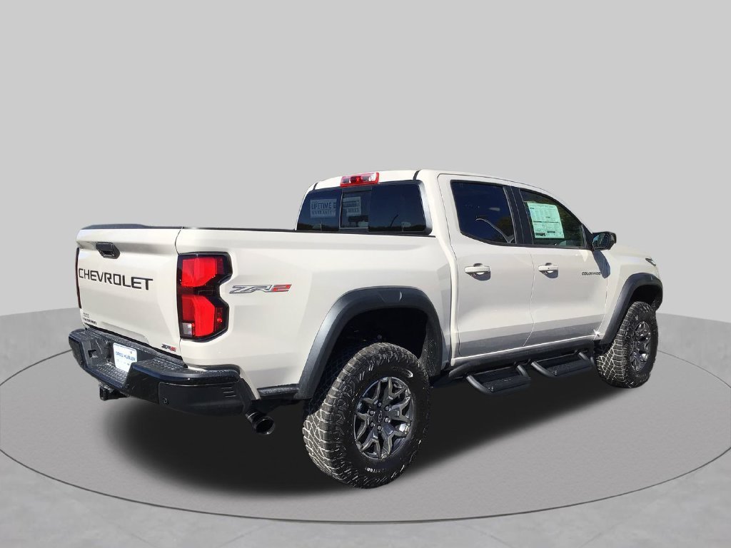 New 2026 Chevrolet Colorado ZR2 w/ Technology Package AWD/4WD image 8