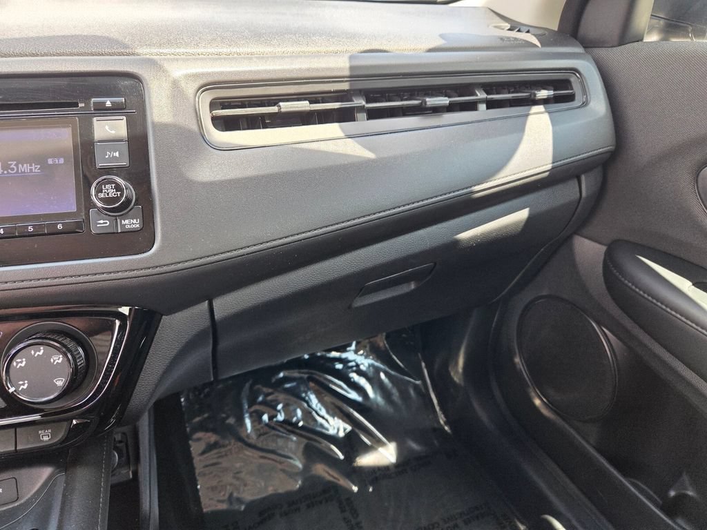 Used 2021 Honda HR-V LX image 25