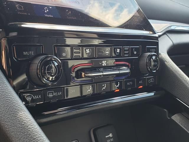 New 2025 Jeep Grand Cherokee Overland image 10