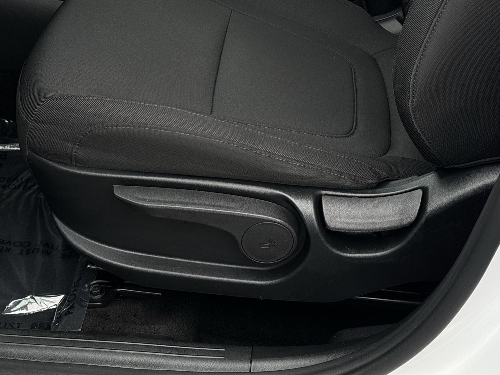 Certified 2025 Hyundai Tucson SE FWD image 14
