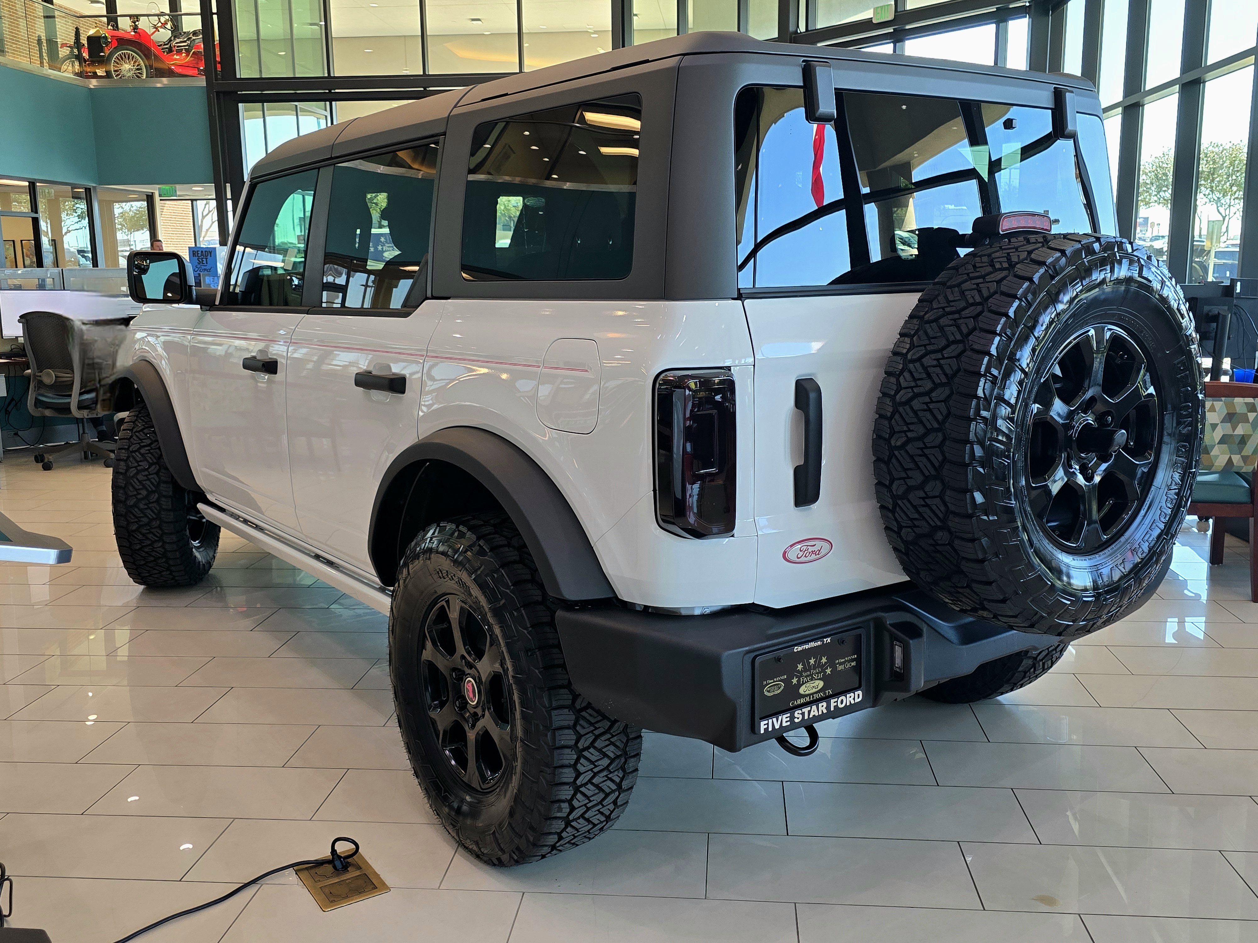 New 2025 Ford Bronco Big Bend image 2