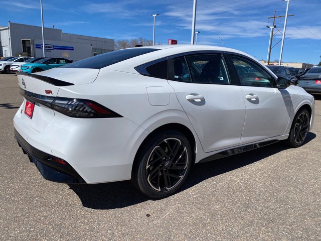 New 2026 Nissan Sentra SR w/ SR Premium Package FWD image 5