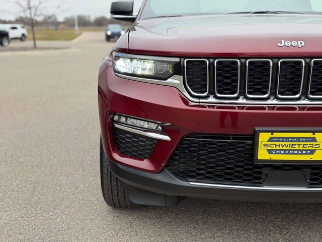 Used 2025 Jeep Grand Cherokee Limited w/ Trailer Tow Package AWD/4WD image 4
