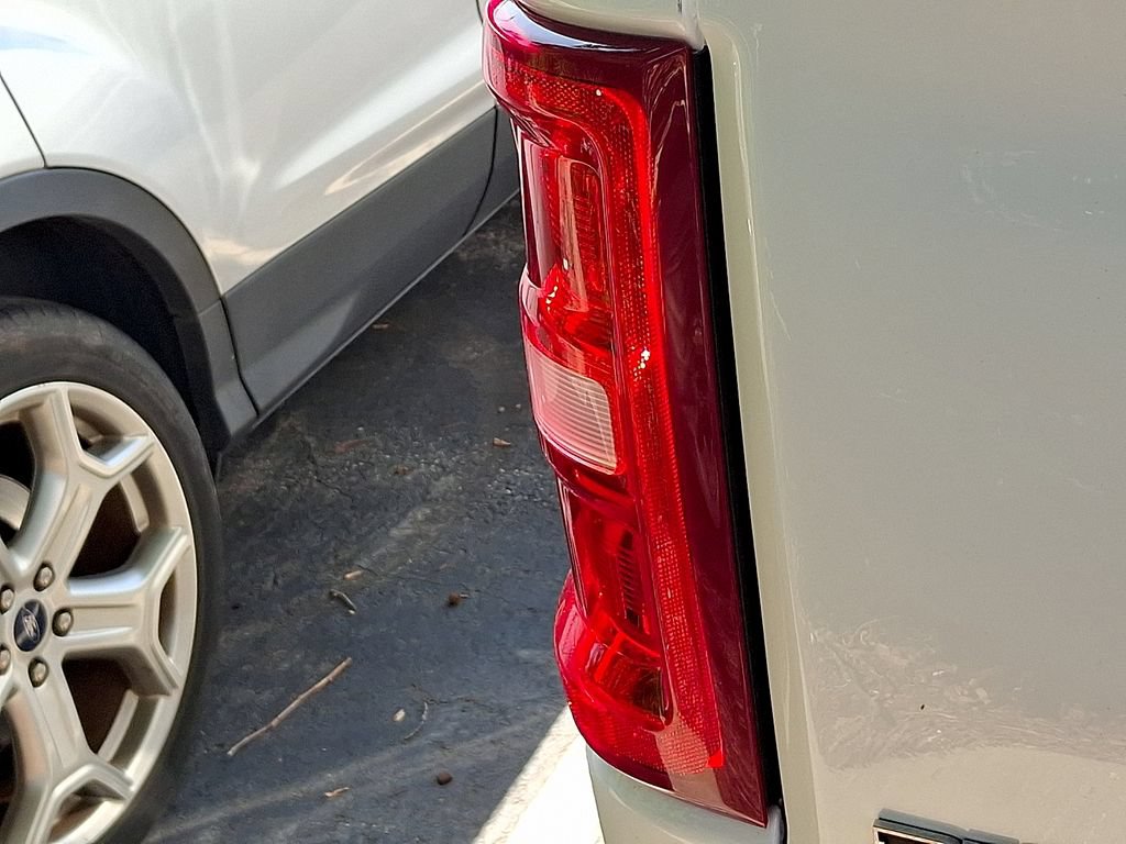 Used 2025 RAM 1500 Big Horn AWD/4WD image 7