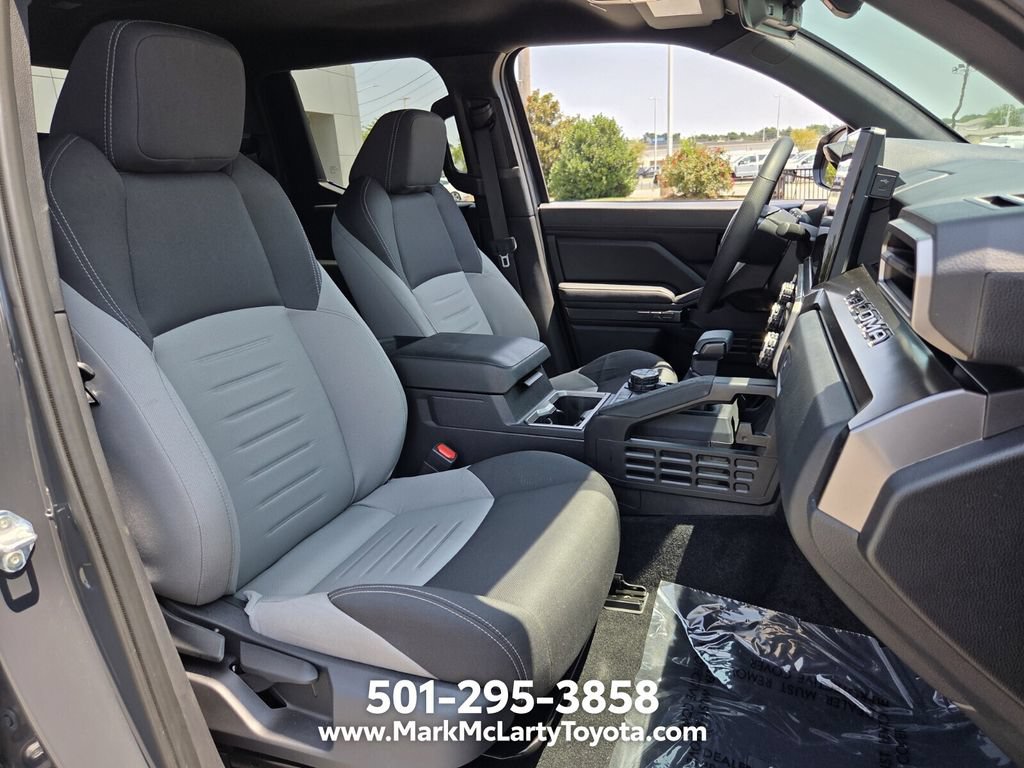 Used 2025 Toyota Tacoma TRD Off-Road AWD/4WD image 16