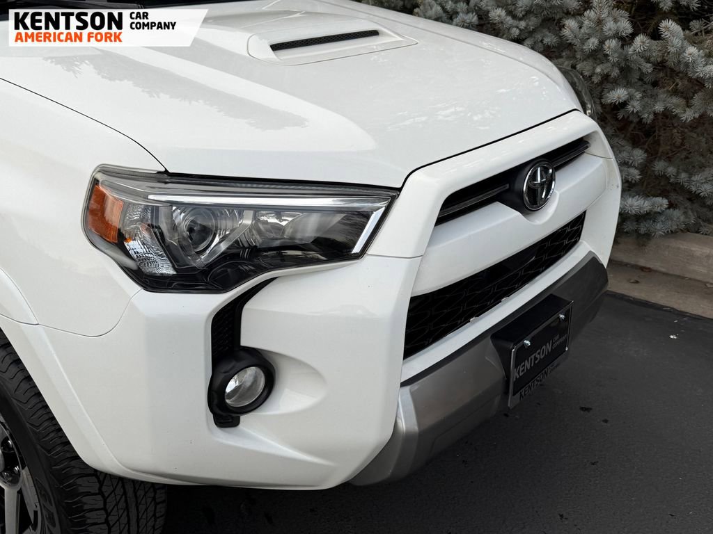 Used 2020 Toyota 4Runner TRD Off-Road image 14