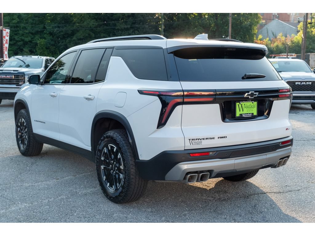 Used 2026 Chevrolet Traverse Z71 w/ Enhanced Driving Package AWD/4WD image 6