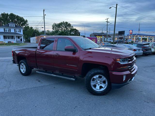 Used 2017 Chevrolet Silverado 1500 LT w/ All Star Edition AWD/4WD image 2