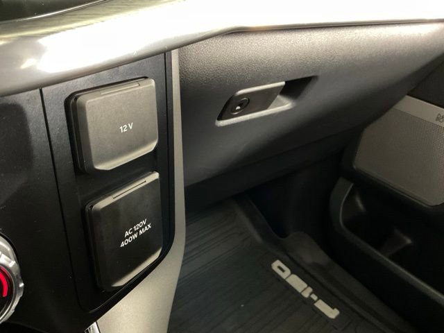 Used 2021 Ford F150 Lariat w/ Equipment Group 502A High image 23