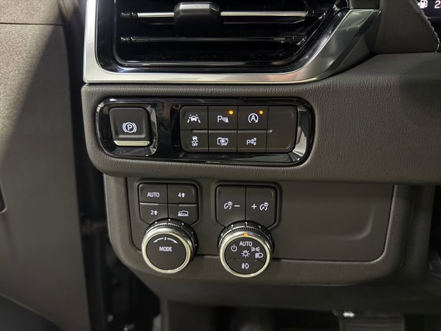 Certified 2025 GMC Yukon Denali image 26