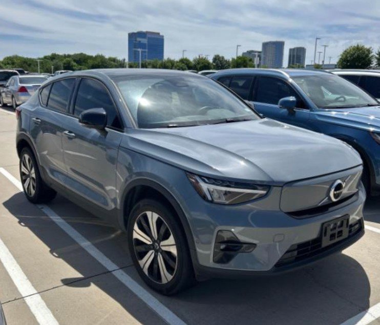 Used 2023 Volvo C40 P8 Recharge Plus w/ Protection Package Premier AWD/4WD image 6