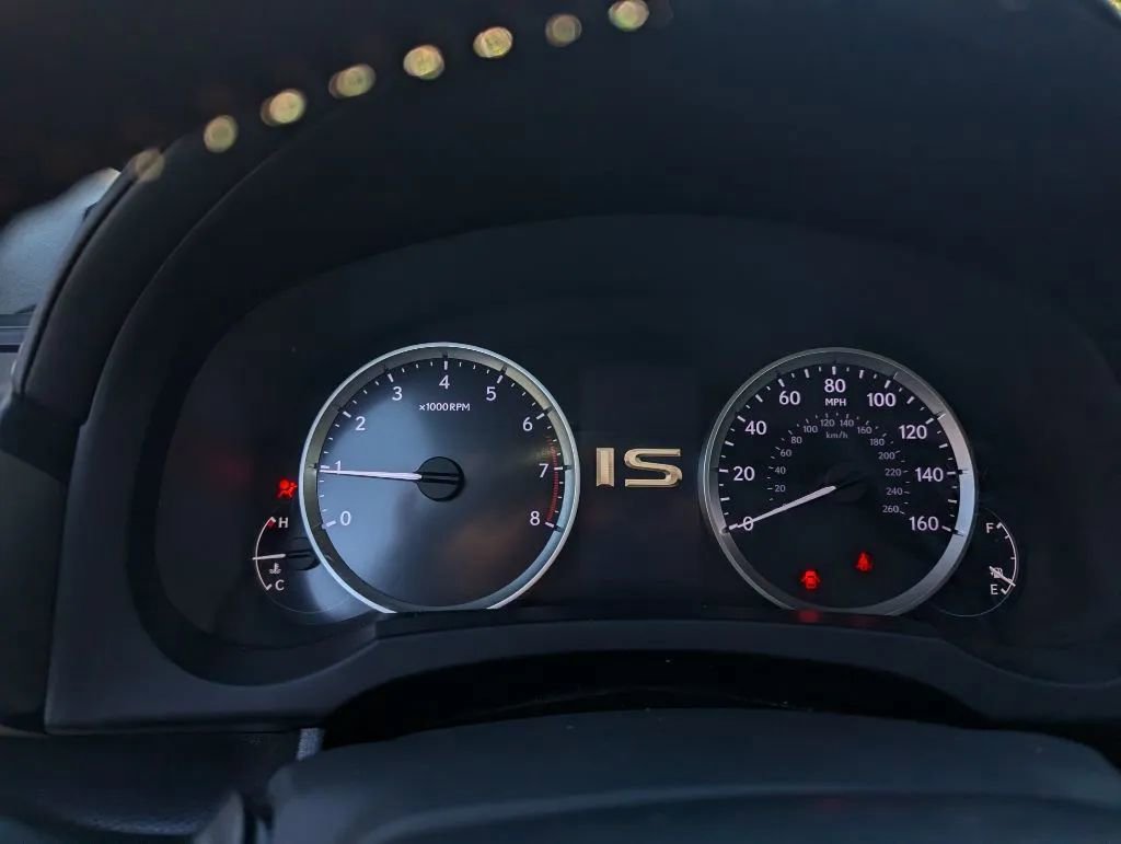 Used 2015 Lexus IS 350 AWD w/ Navigation System Package image 18