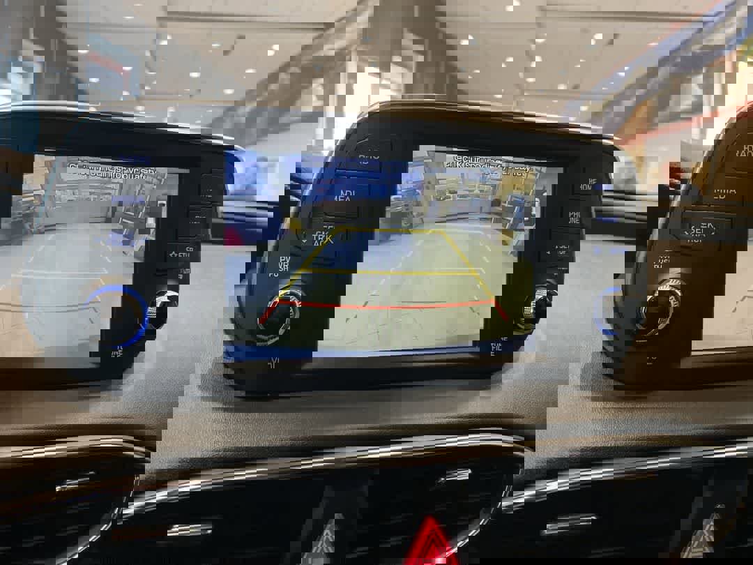 Used 2020 Hyundai Santa Fe SEL image 17