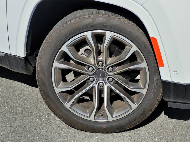 New 2023 Jeep Grand Wagoneer Series III image 9