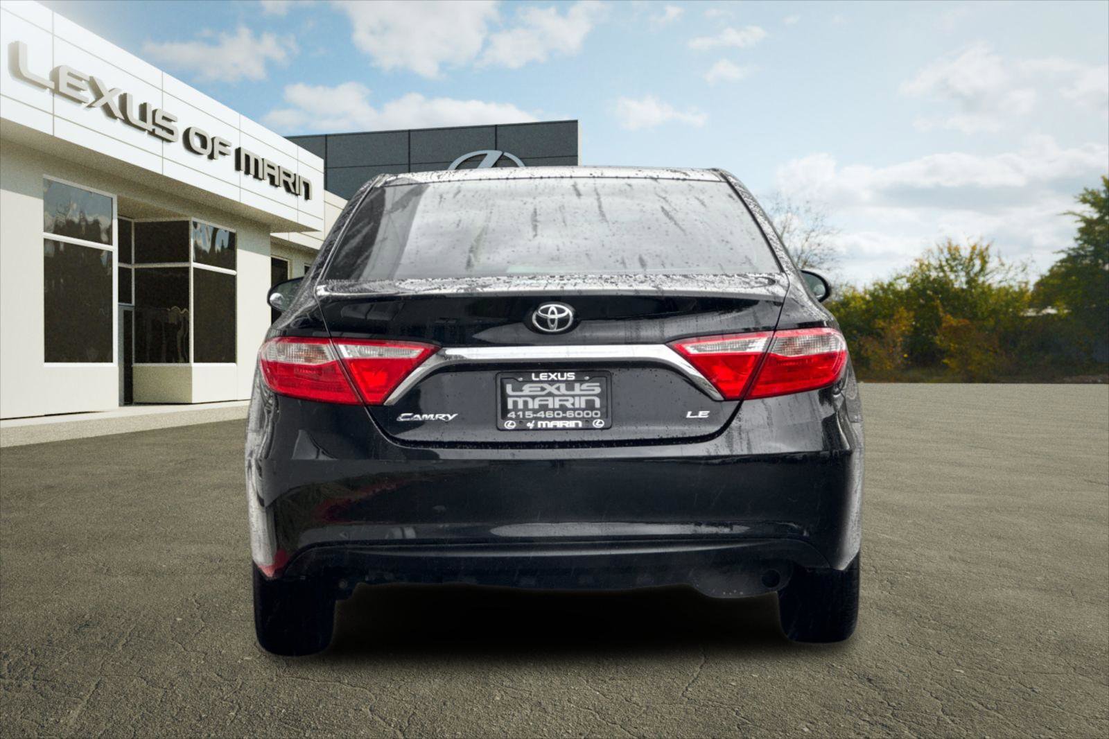 Used 2015 Toyota Camry LE FWD image 9