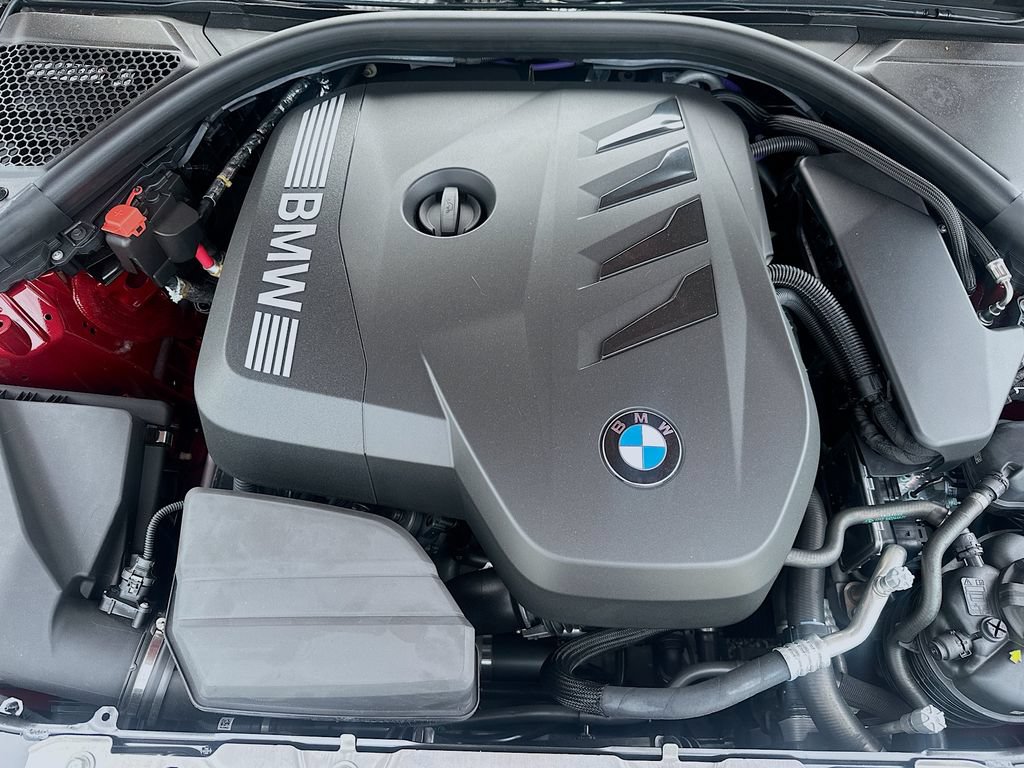 New 2026 BMW 330i xDrive Sedan w/ M Sport Package AWD/4WD image 32