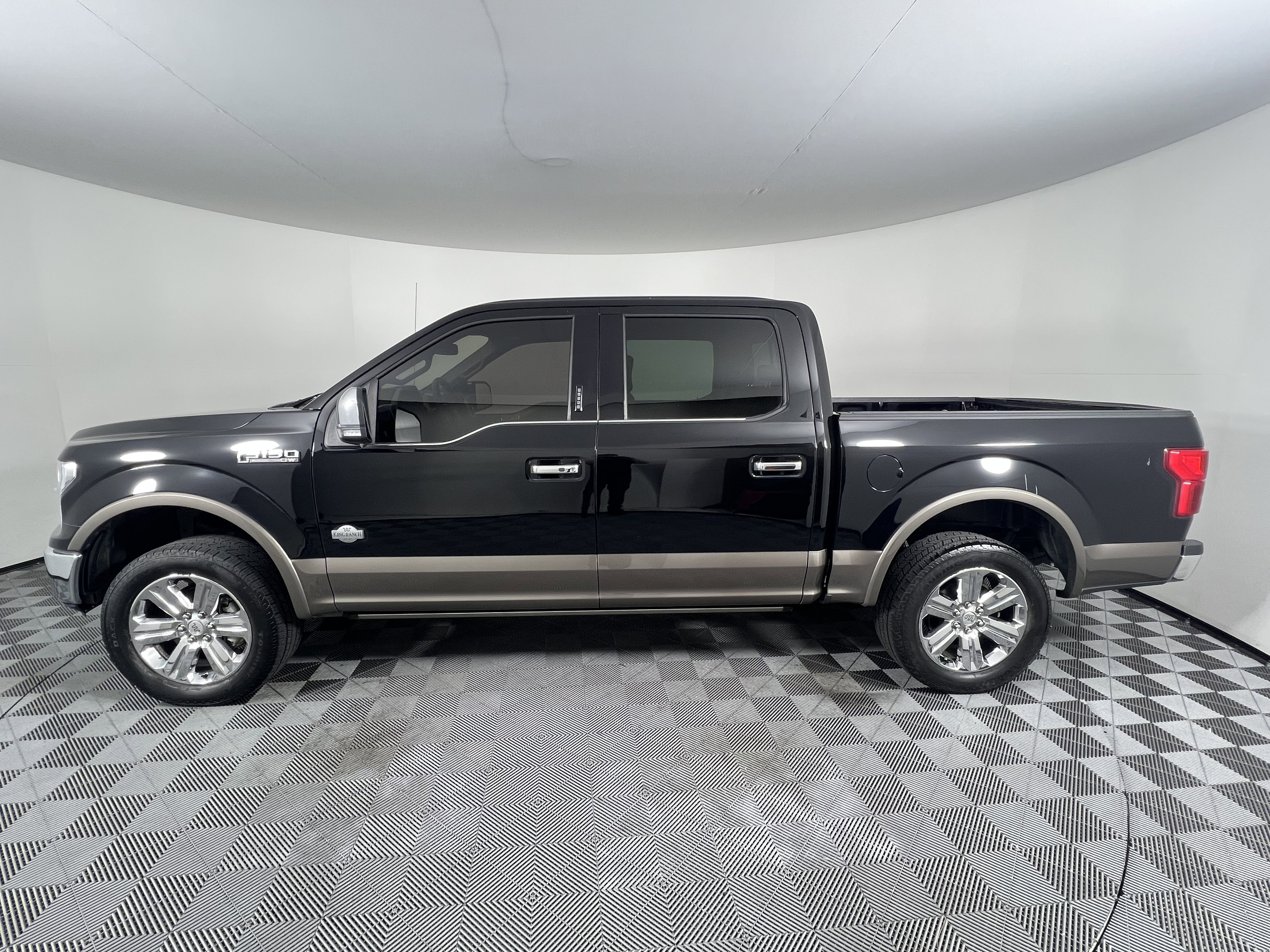 Used 2018 Ford F150 King Ranch w/ Equipment Group 601A Luxury image 9