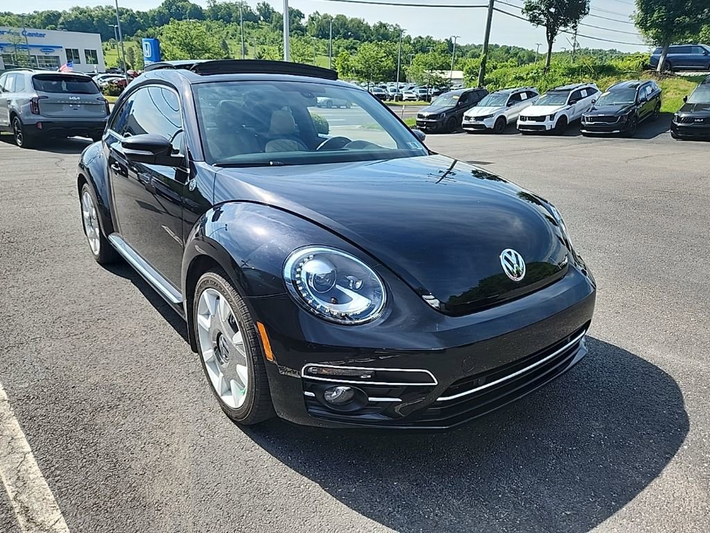 Used 2019 Volkswagen Beetle 2.0T Final Edition SEL FWD image 1