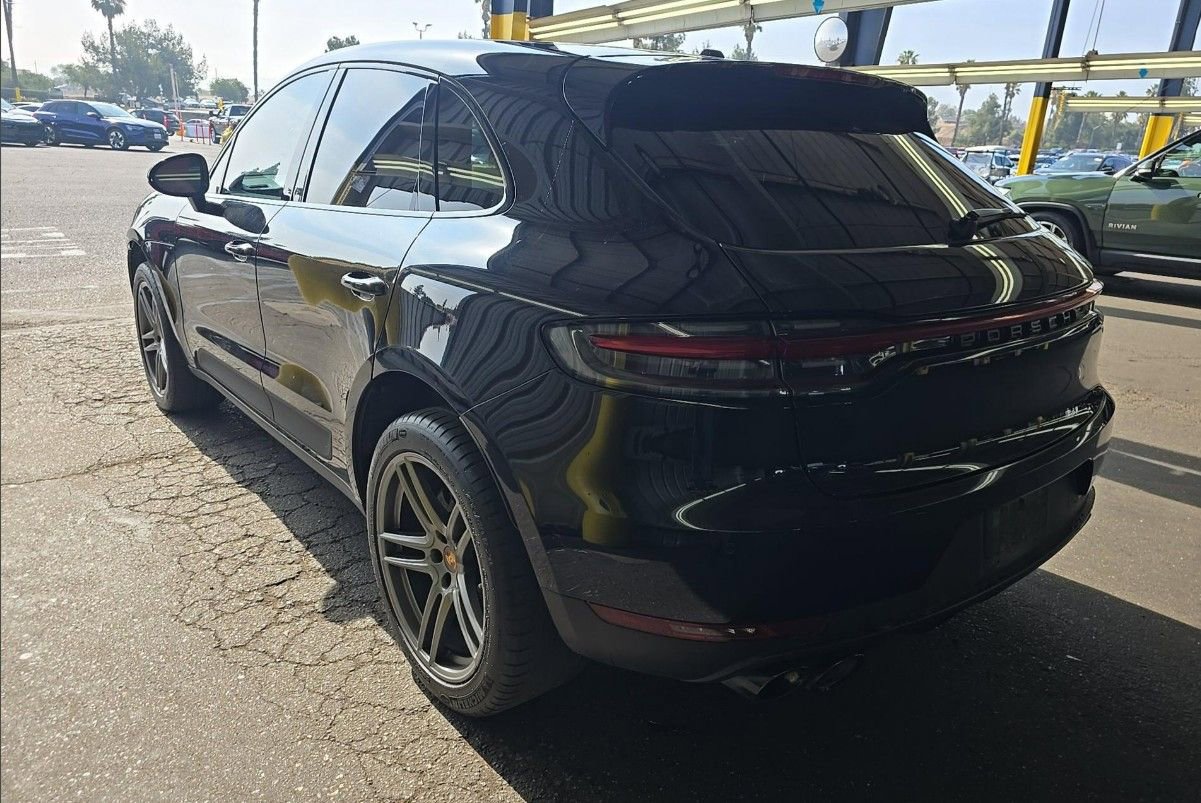 Used 2020 Porsche Macan S AWD/4WD image 3