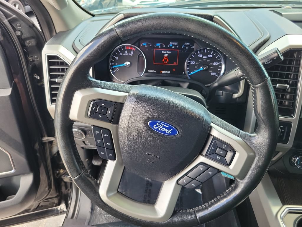 Used 2020 Ford F250 Lariat w/ Lariat Value Package AWD/4WD image 27