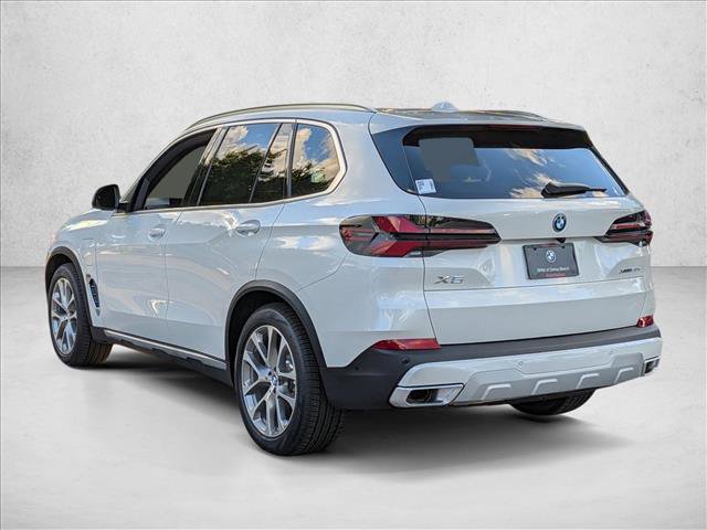 New 2026 BMW X5 xDrive50e w/ Parking Assistance Package AWD/4WD image 9