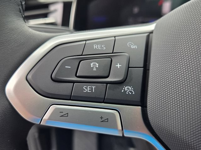New 2026 Volkswagen Jetta SE FWD image 24