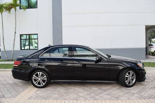 Used 2014 Mercedes-Benz E 250 BlueTEC Sedan image 7