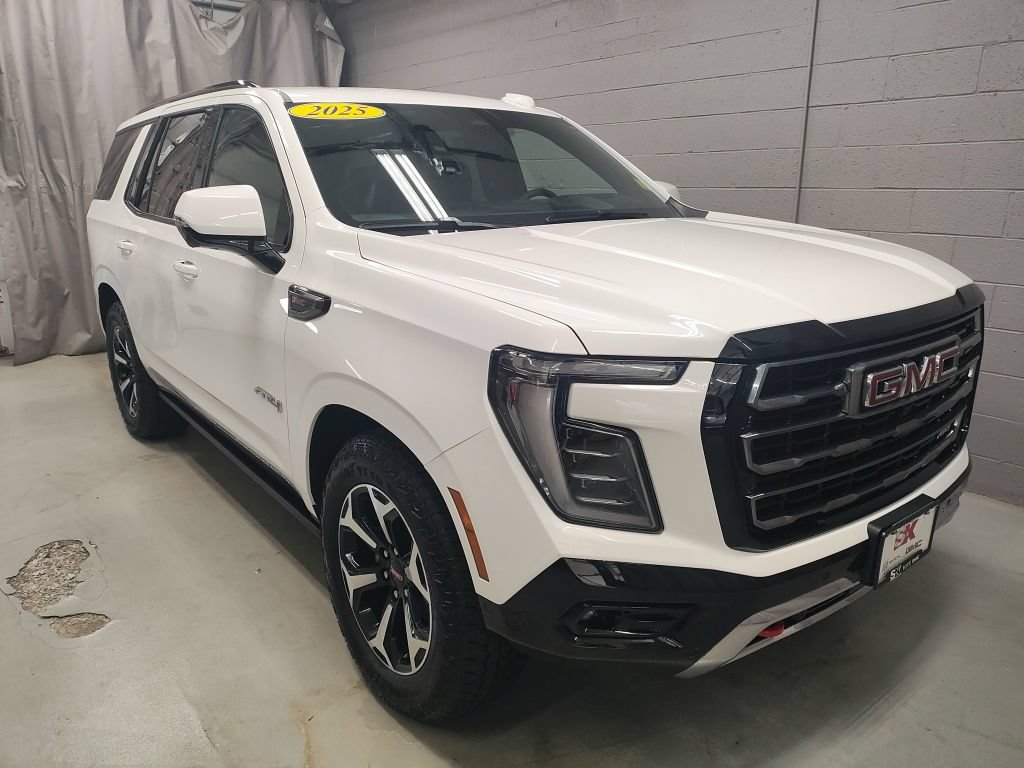Used 2025 GMC Yukon AT4 w/ AT4 Premium Plus Package AWD/4WD image 5
