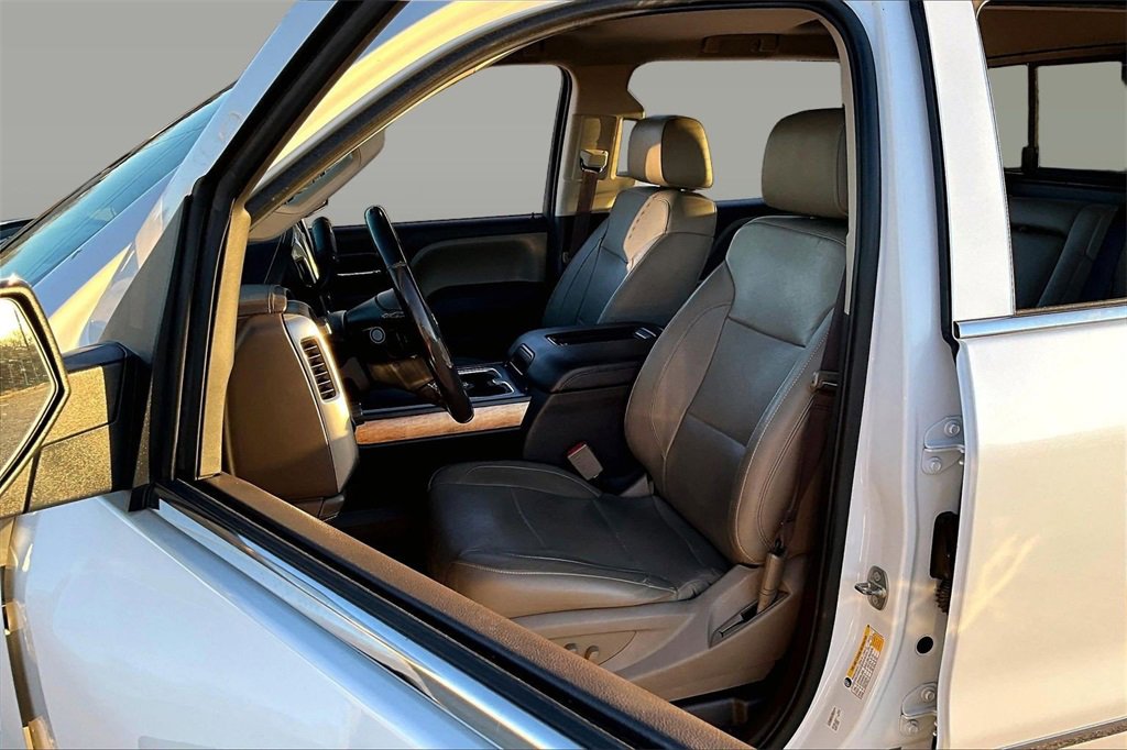 Used 2018 Chevrolet Silverado 1500 LTZ w/ Texas Edition image 26