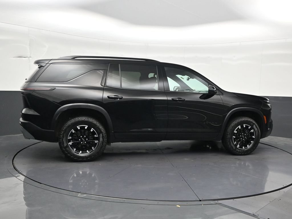 Used 2024 Chevrolet Traverse Z71 w/ Enhanced Driving Package AWD/4WD image 7