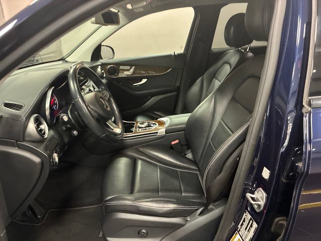 Used 2017 Mercedes-Benz GLC 300 4MATIC image 9