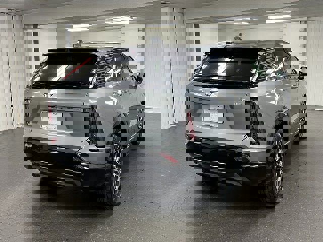 Certified 2025 Cadillac Optiq Sport 2 image 5